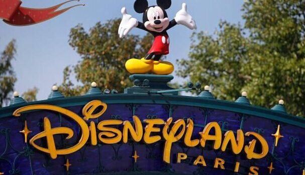 CDG Airport To The Disneyland Paris